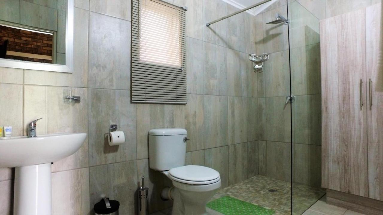 Kruger'S Guest House White River Dış mekan fotoğraf