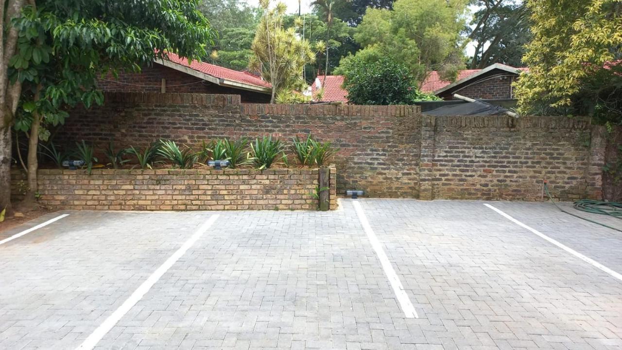 Kruger'S Guest House White River Dış mekan fotoğraf